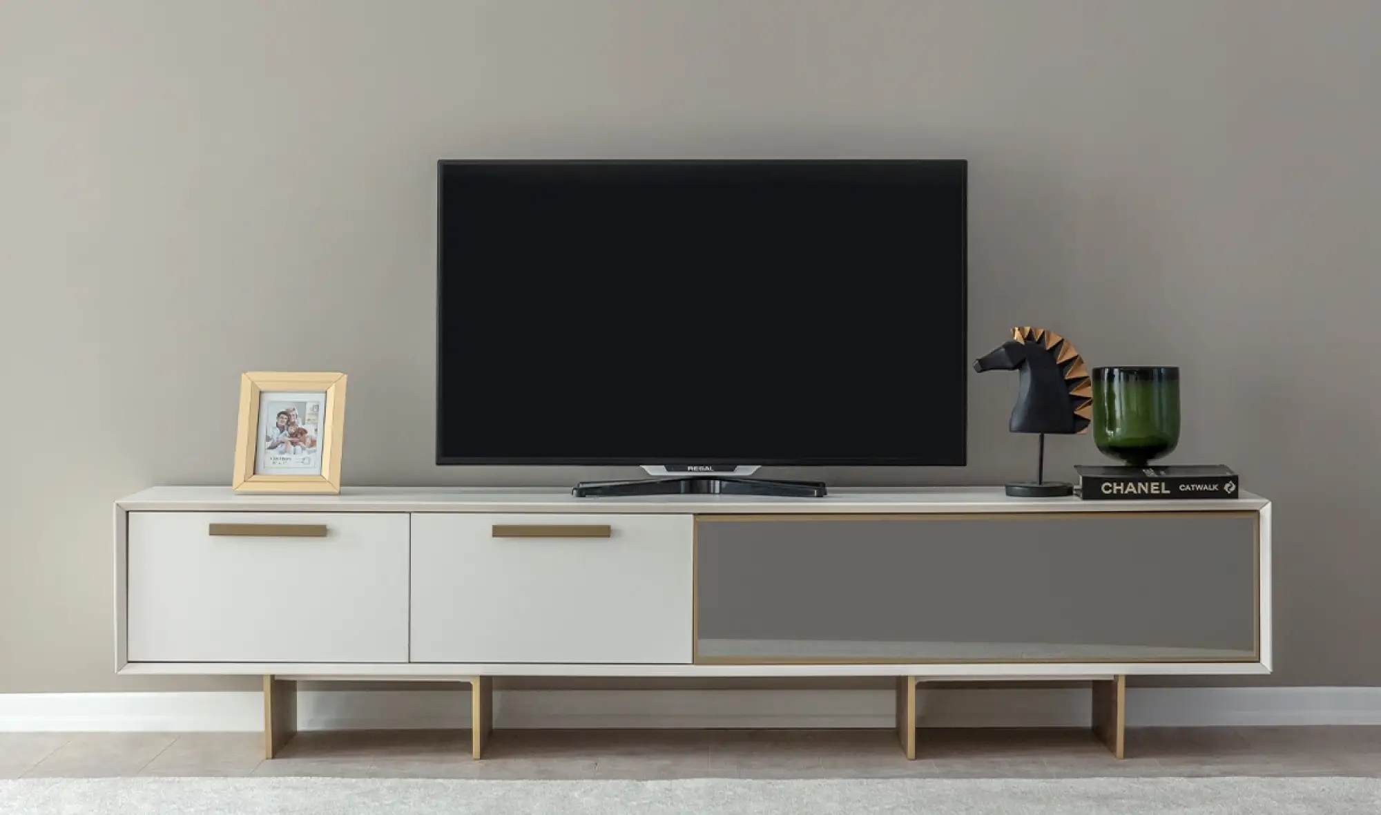 Cleo Tv Ünitesi