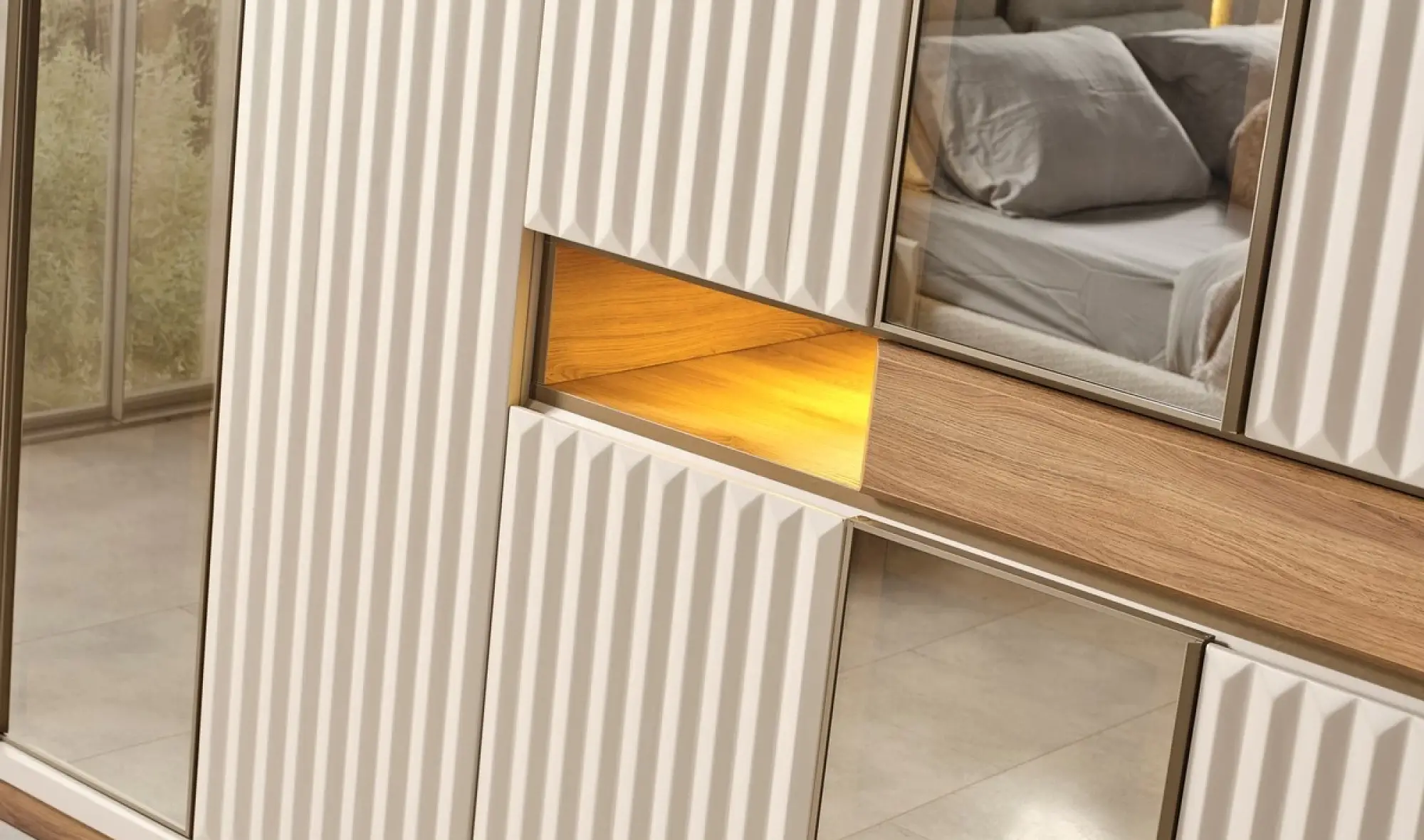 Lorvella Dolap 6 Kapılı
