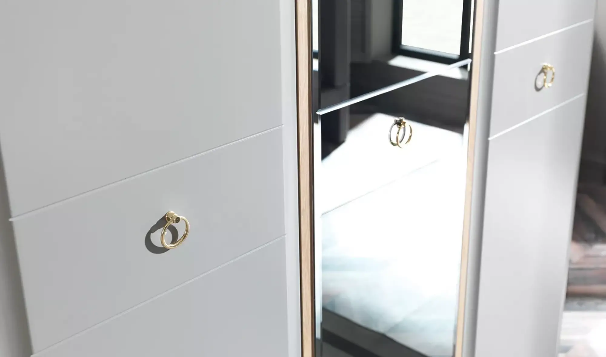 Luna 3 Kapılı Dolap