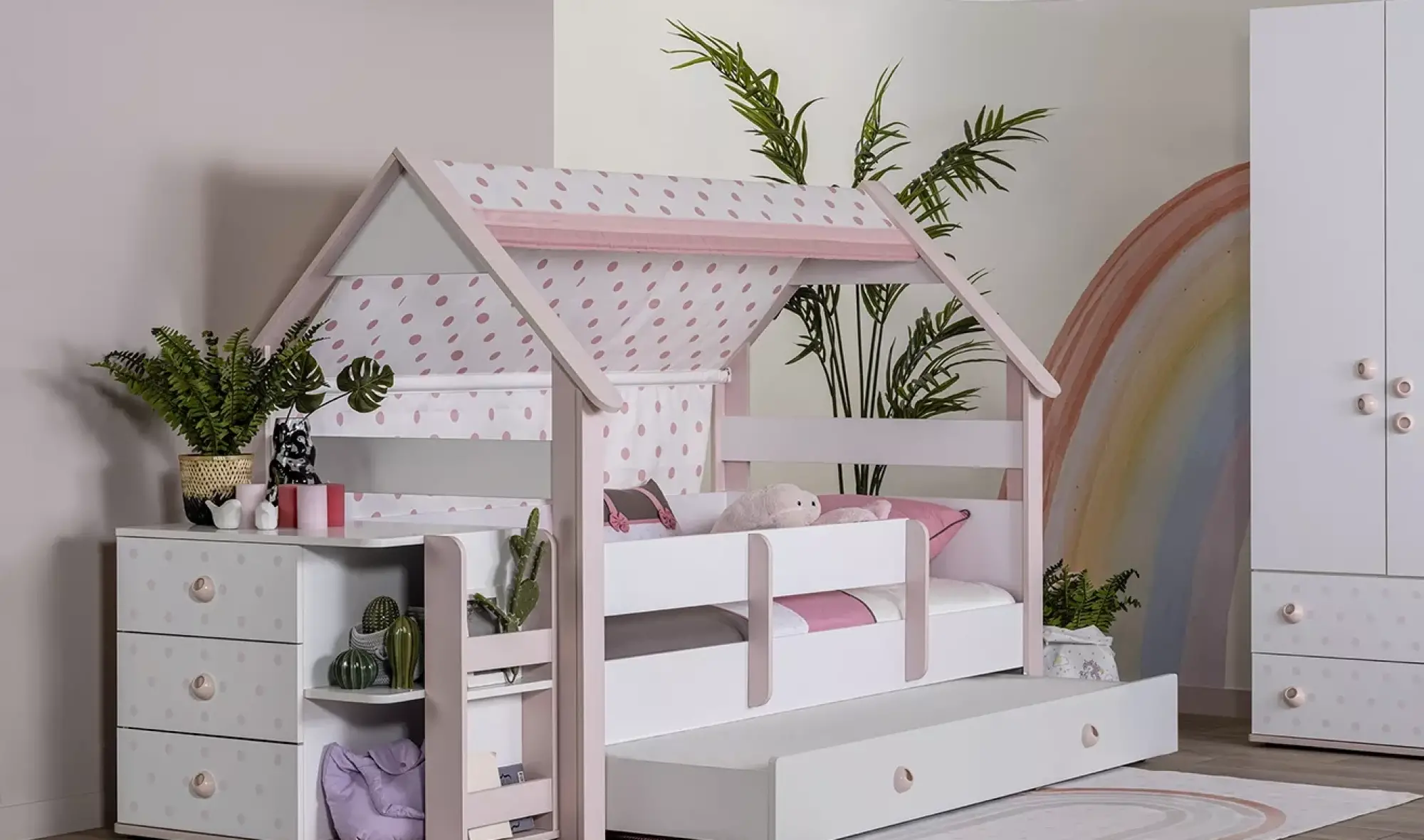 Montessori Pink Çocuk Odası