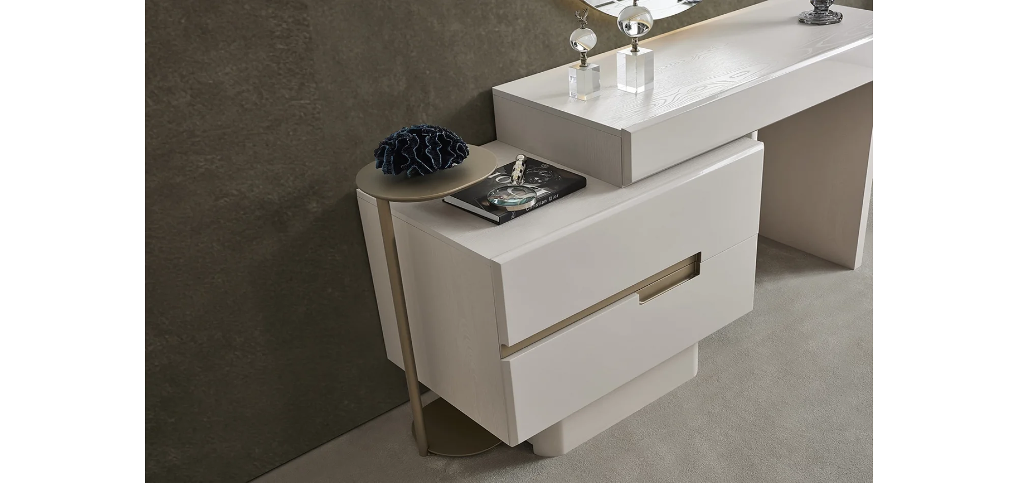 Yasmin Şifonyer Aynası