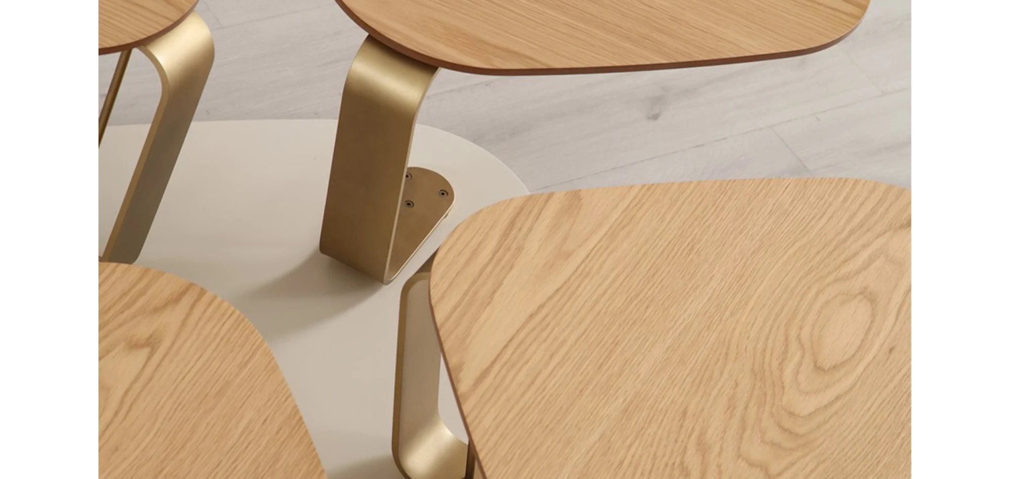 TH-Bentley Meşe Orta Sehpa