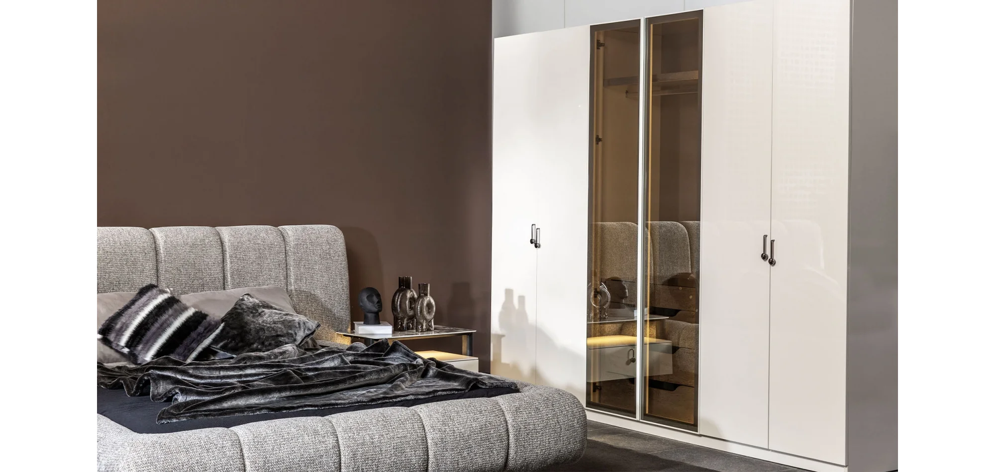 Montera Dolap 6 Kapılı