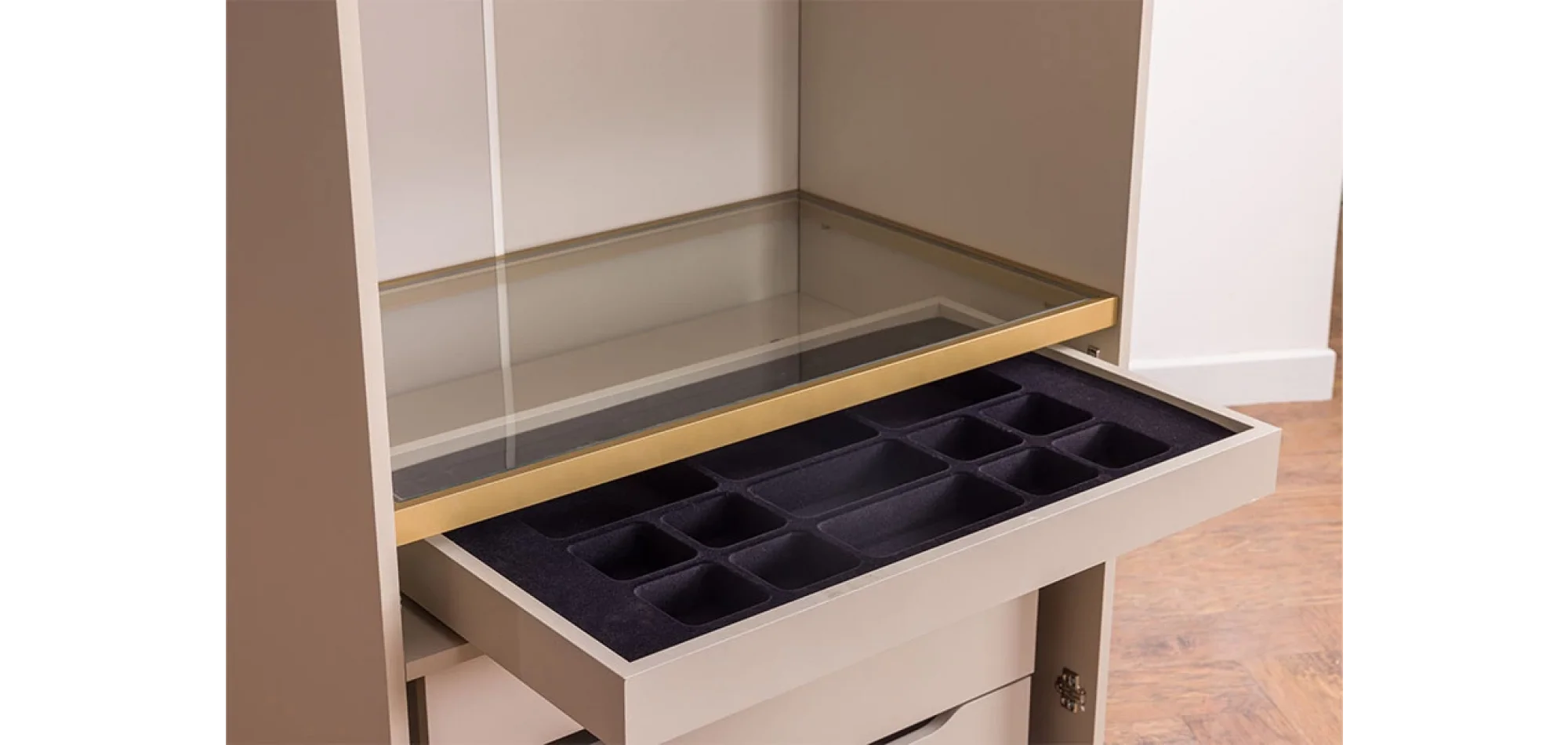 Gloria Giyinme Odası