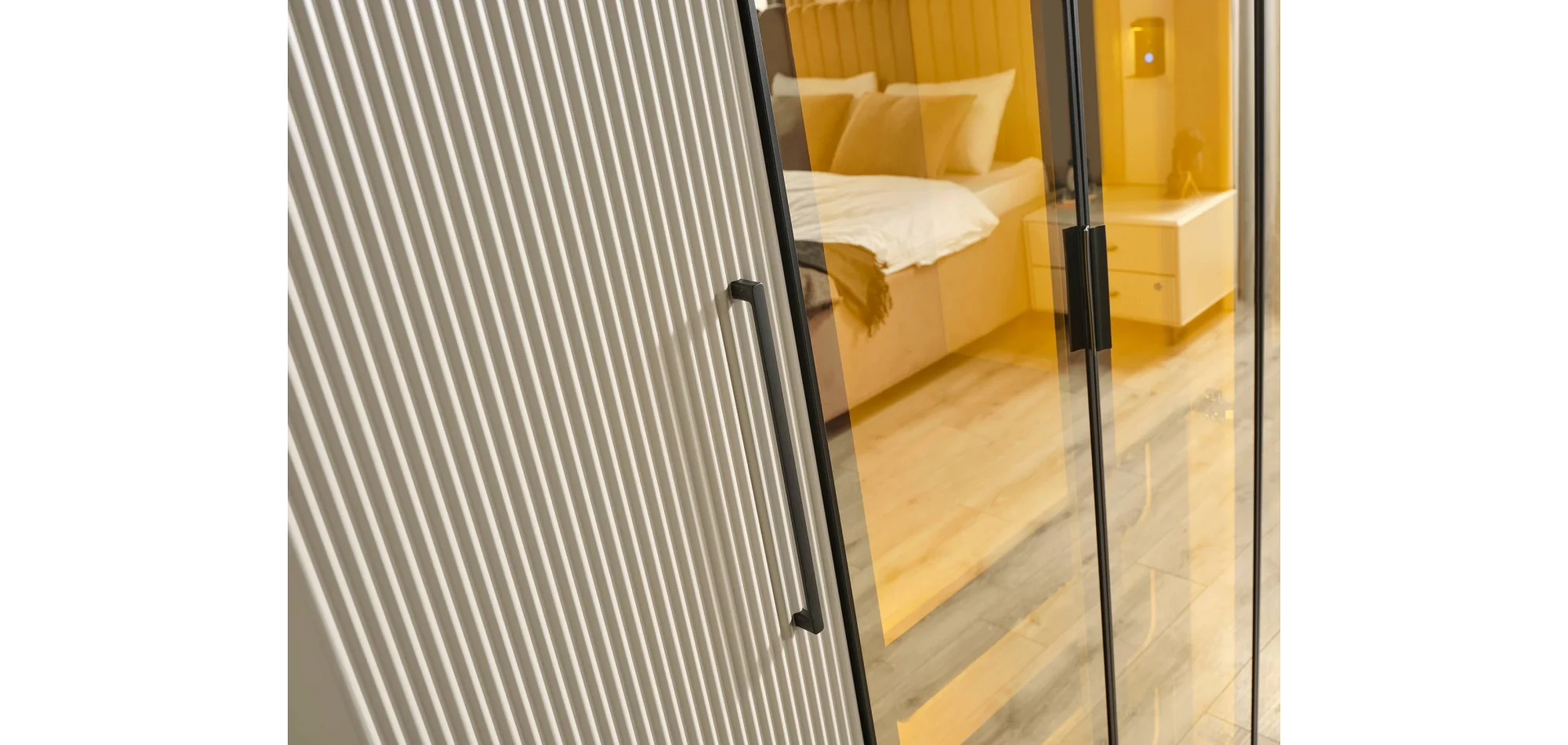 Obsidian Gold Yatak Odası Takımı