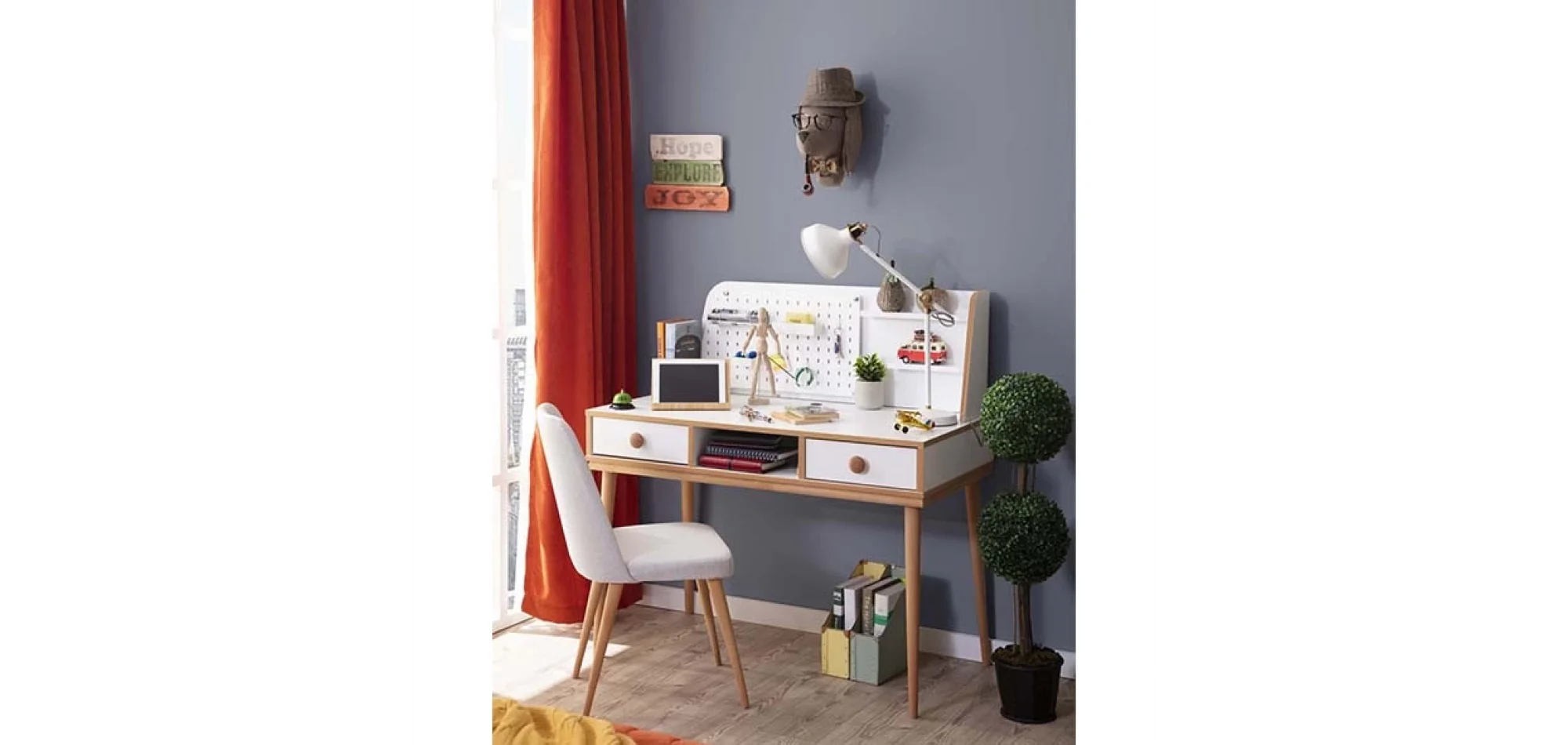 Retro Çalışma Masası