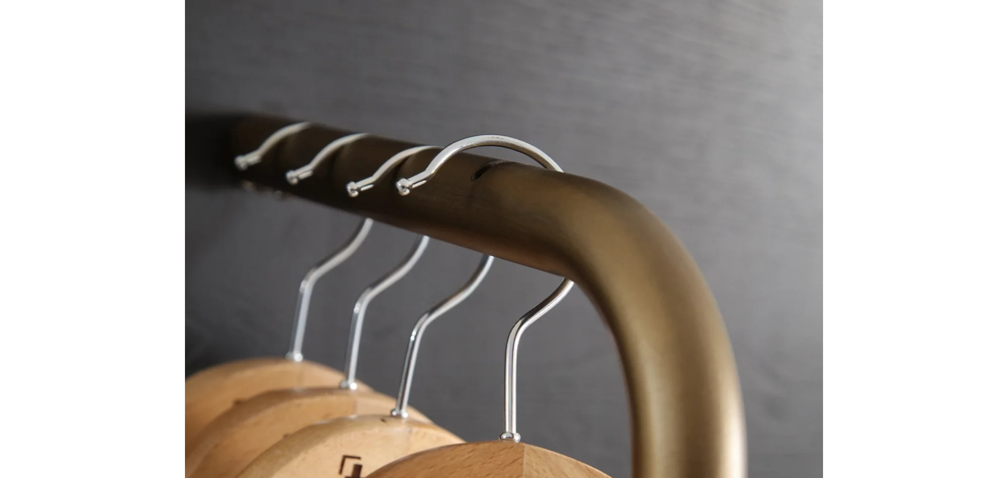 TH-Dublin Ayna Siyah