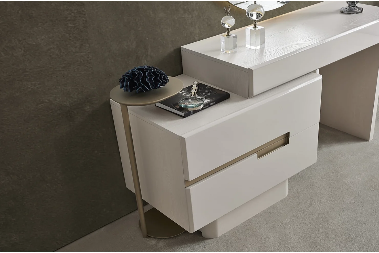 Yasmin Şifonyer Aynası