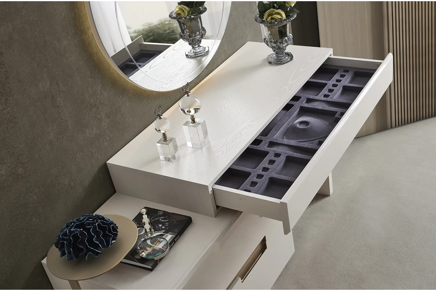 Yasmin Şifonyer Aynası