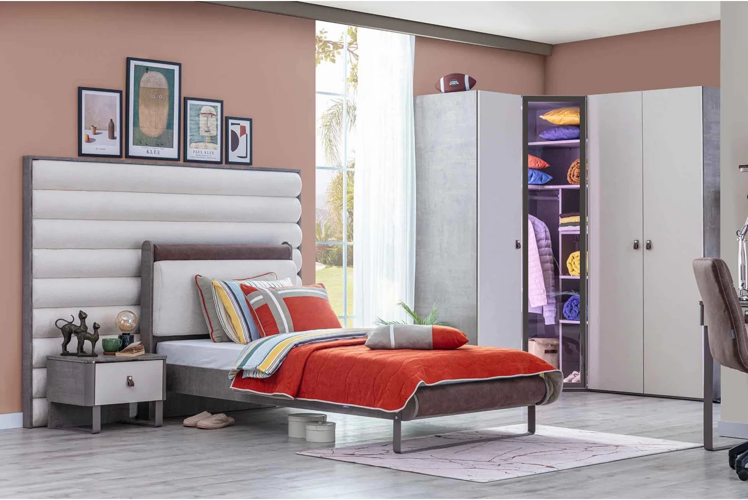 Aura Genç Odası Takımı