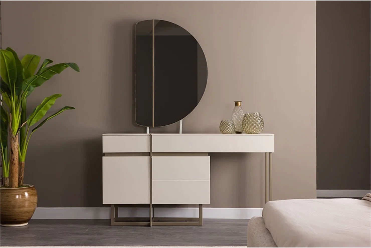 Bloom Şifonyer Ayna