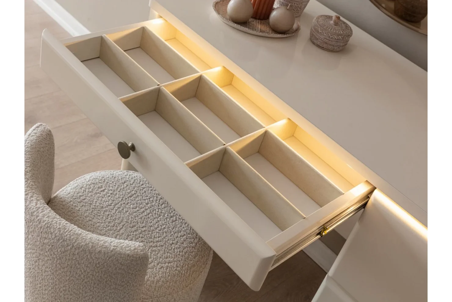 Dorello Şifonyer ve Ayna