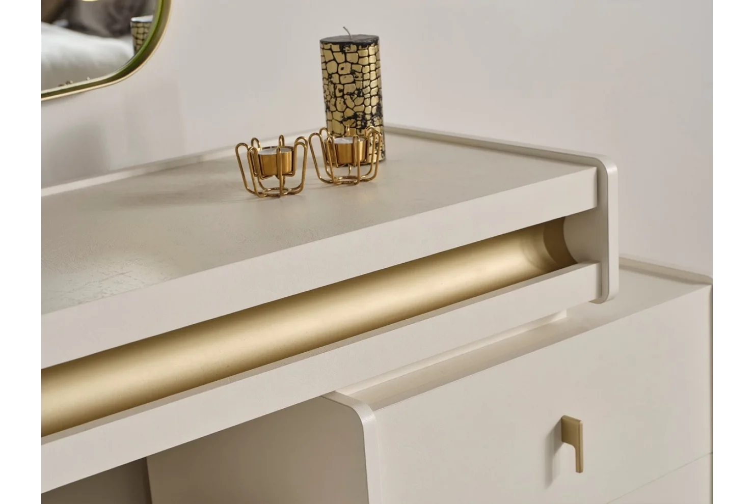 Ferilux Şifonyer ve Ayna