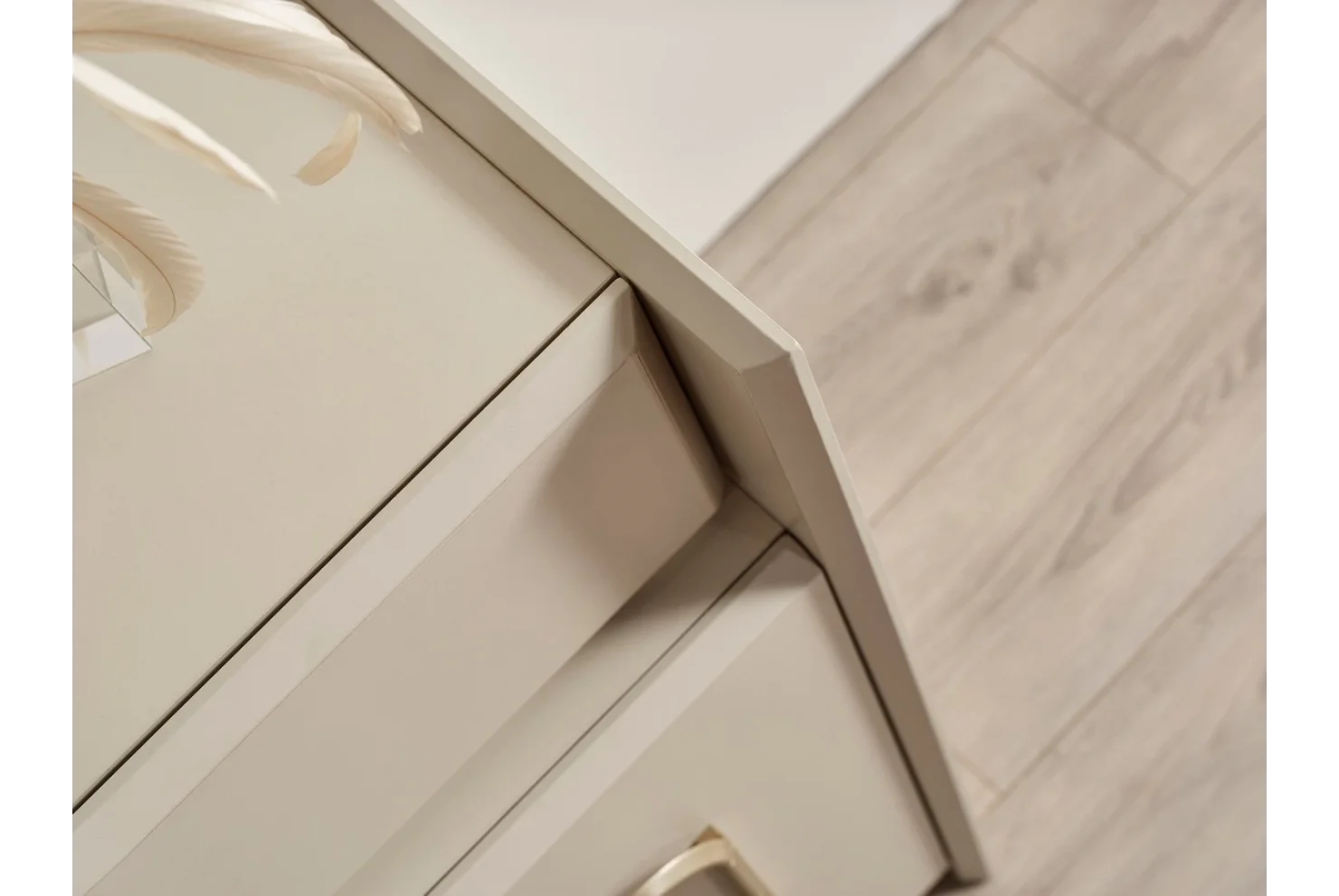 Flare Şifonyer ve Ayna