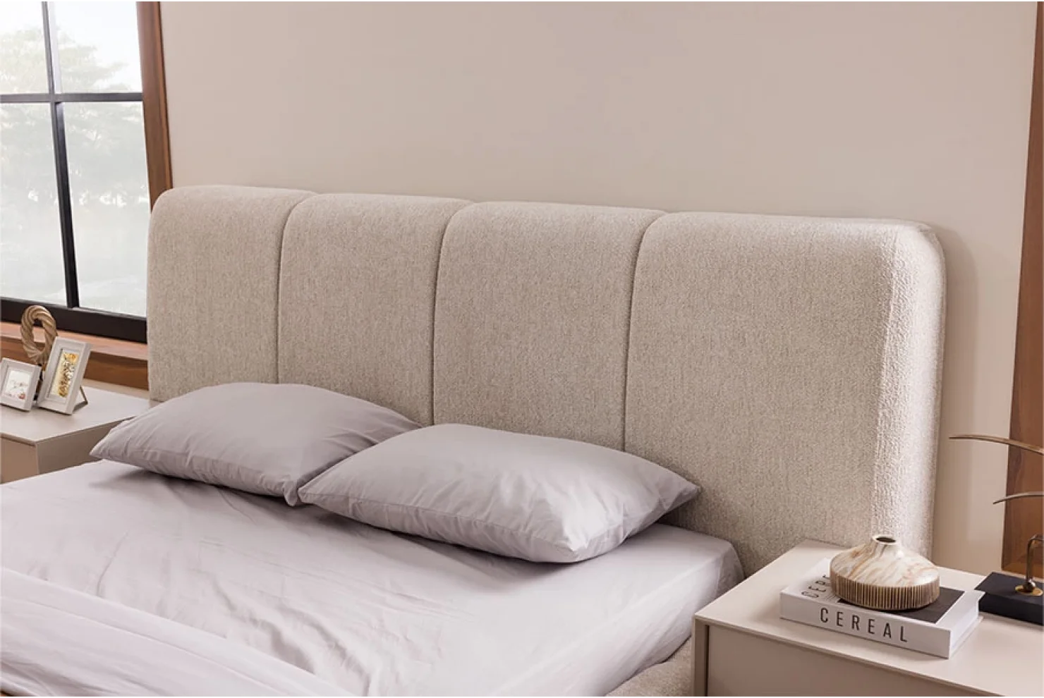 Gloria Yatak Odası Takımı Dolap | 2 li Çekmeceli (G93*Y222*D58) 1 Adet - Dolap 2 li Raflı (G93*Y222*D58) 1 Adet - Dolap Tekli Raflı (G46,5*Y222*D58) 1 Adet - Şifonyer(G140*Y89*D44) 1 Adet - Şifonyer Aynası (89*89*2) 1 Adet - Komodin (G65*Y50*D44) 2 Adet -