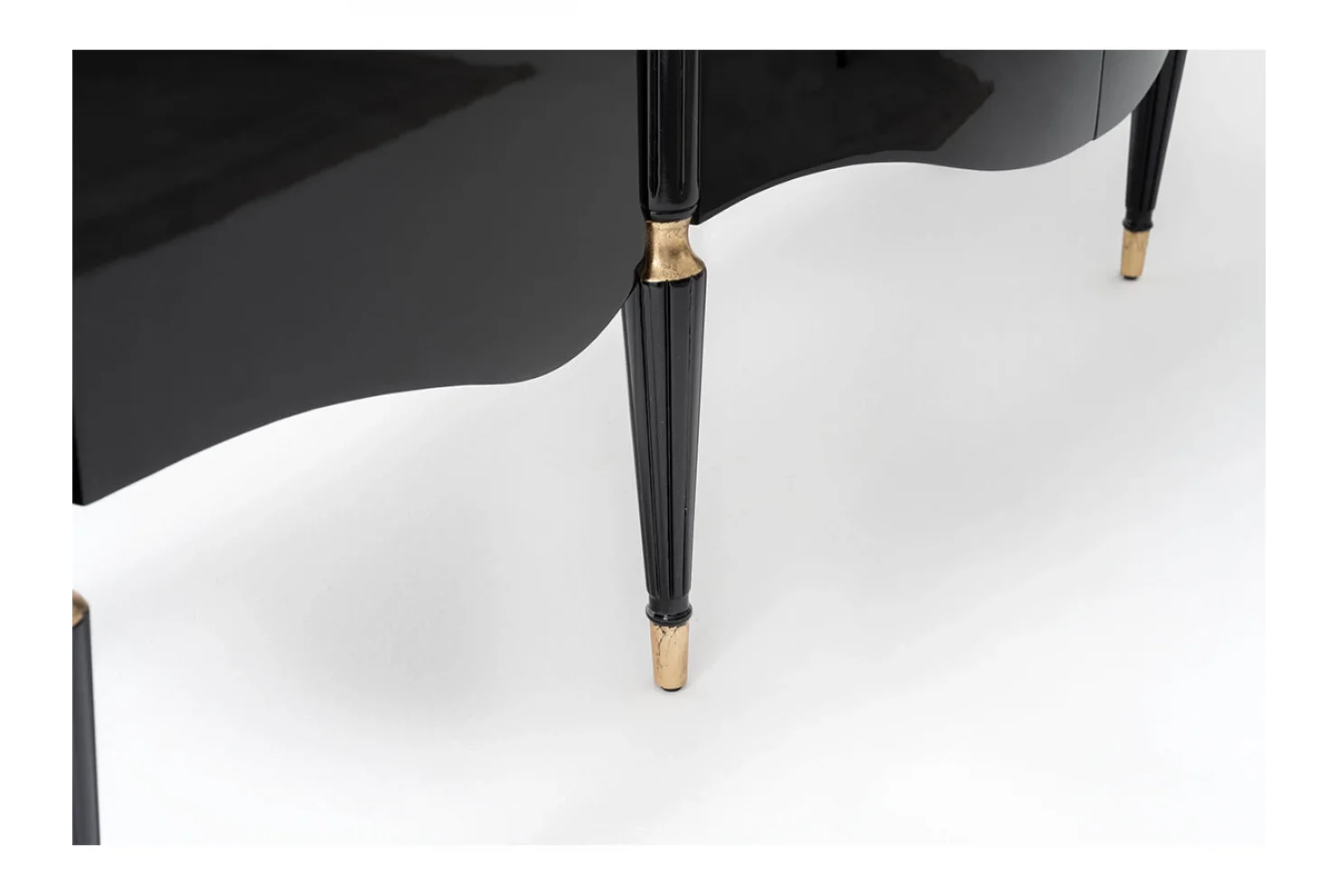 Harmonia Yemek Odası Takımı