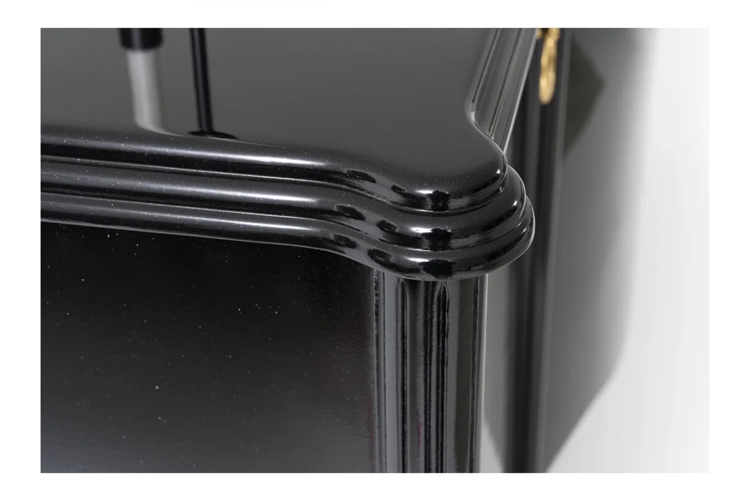 Harmonia Yemek Odası Takımı