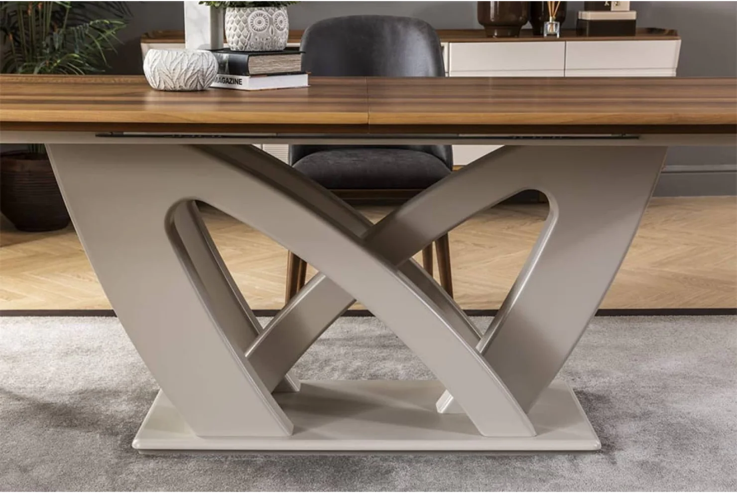 Jona Masa (Açılır)