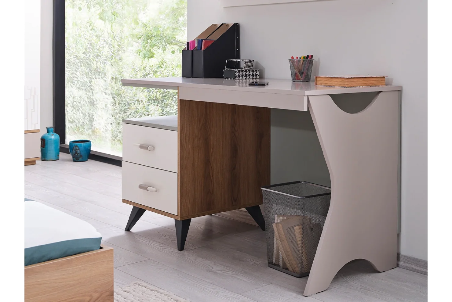 Latte Çalışma Masası