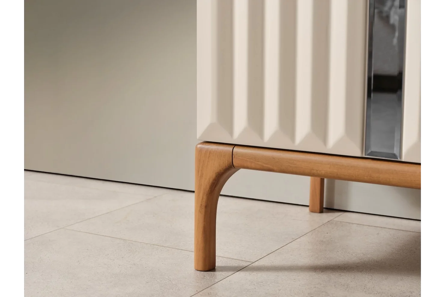 Lorvella Şifonyer ve Ayna