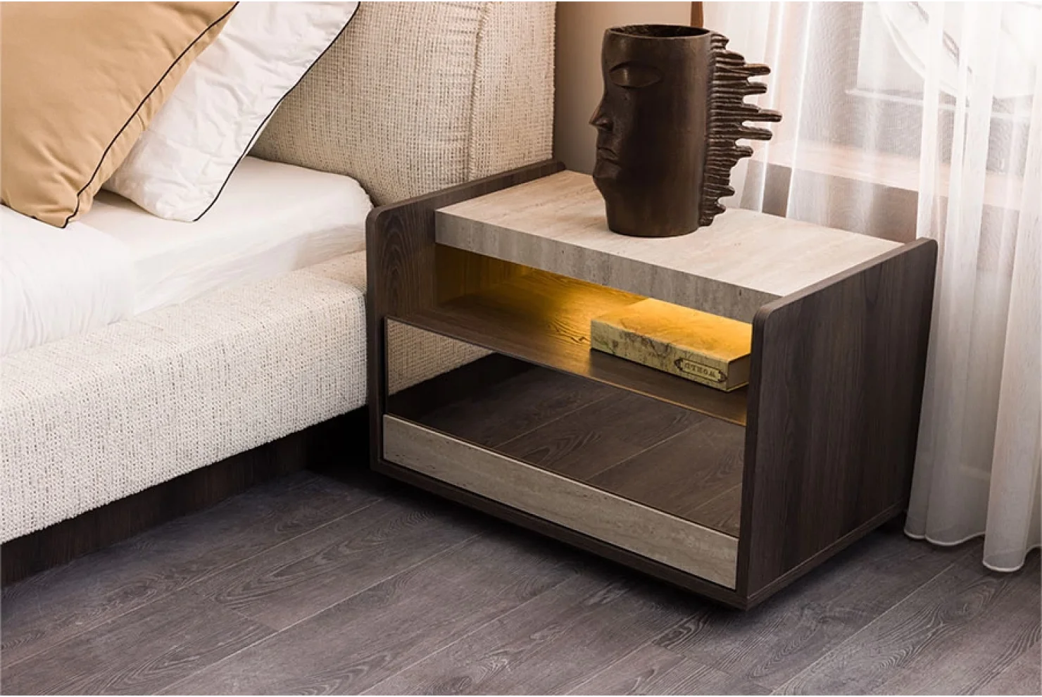 Lyric Yatak Odası Takımı 2 Kapılı Dolap | 1 Adet - 3 Kapılı Dolap 1 Adet -Köşe Dolap 1 Dolap - Karyola 1 Adet - Şifonyer 1 Adet - Şifonyer Ayna 1 Adet - Komodin 2 Adet