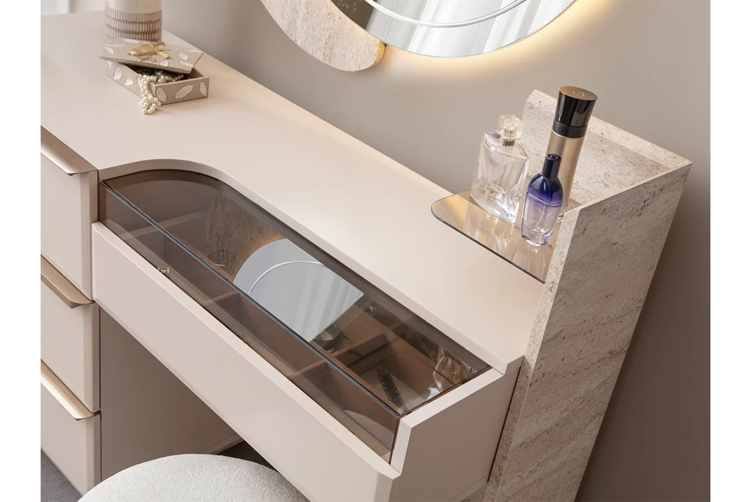 Nova Şifonyer ve Ayna