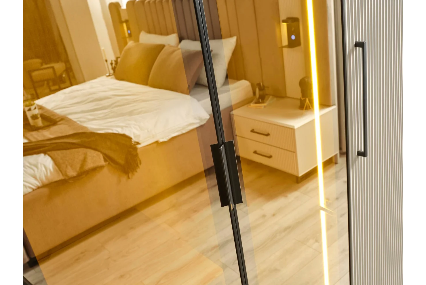 Obsidian Yatak Odası Takımı