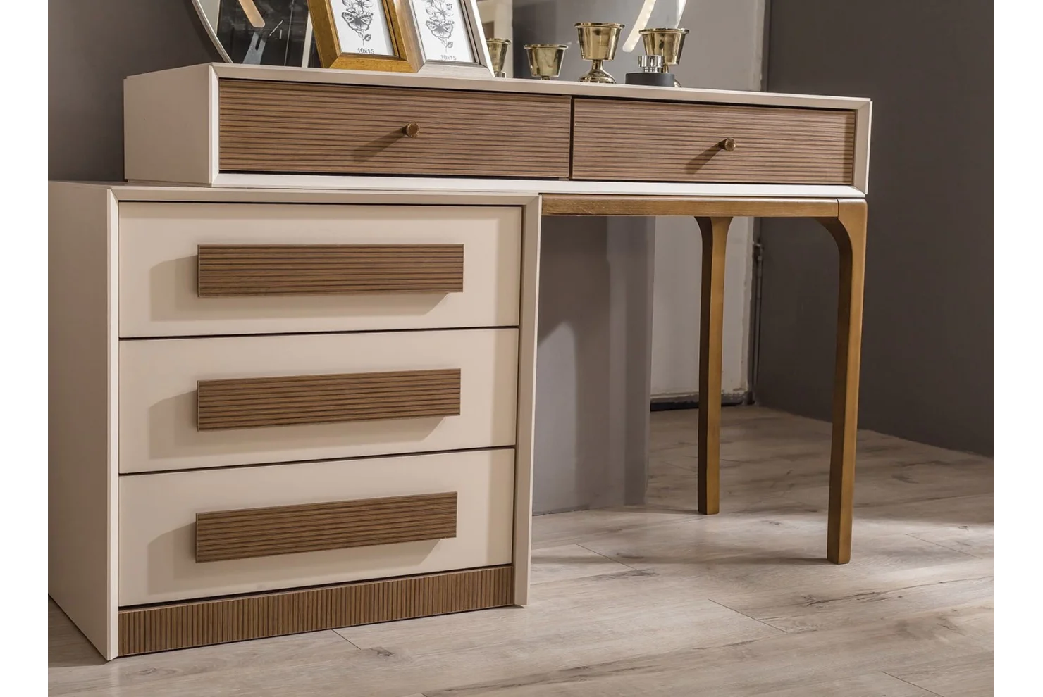 Sedef Şifonyer ve Ayna