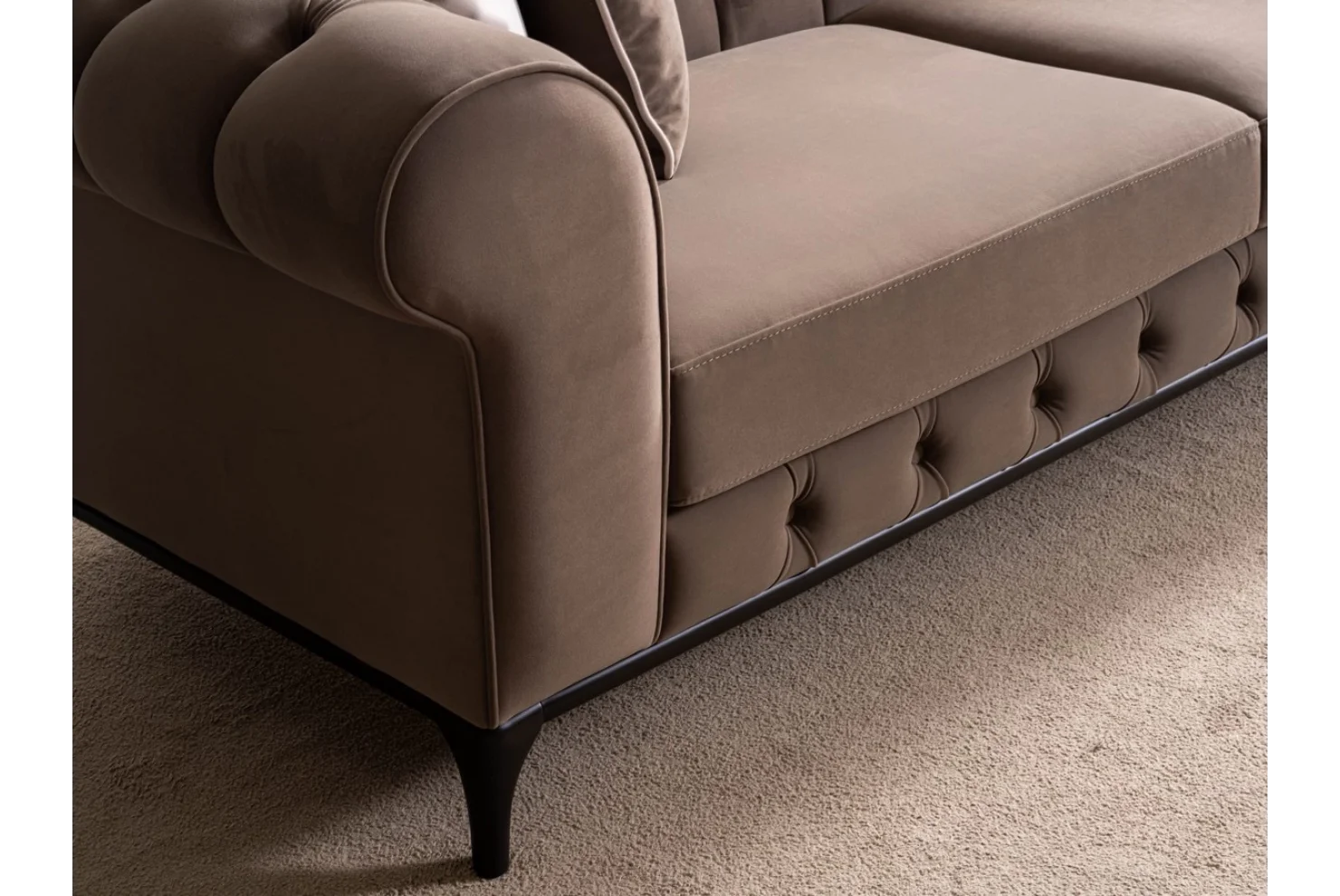 Solviera Üçlü Koltuk (Kapitoneli)