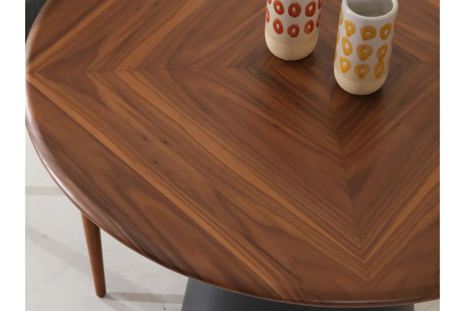 TH-Danilo Masa Siyah Yuvarlak Masa