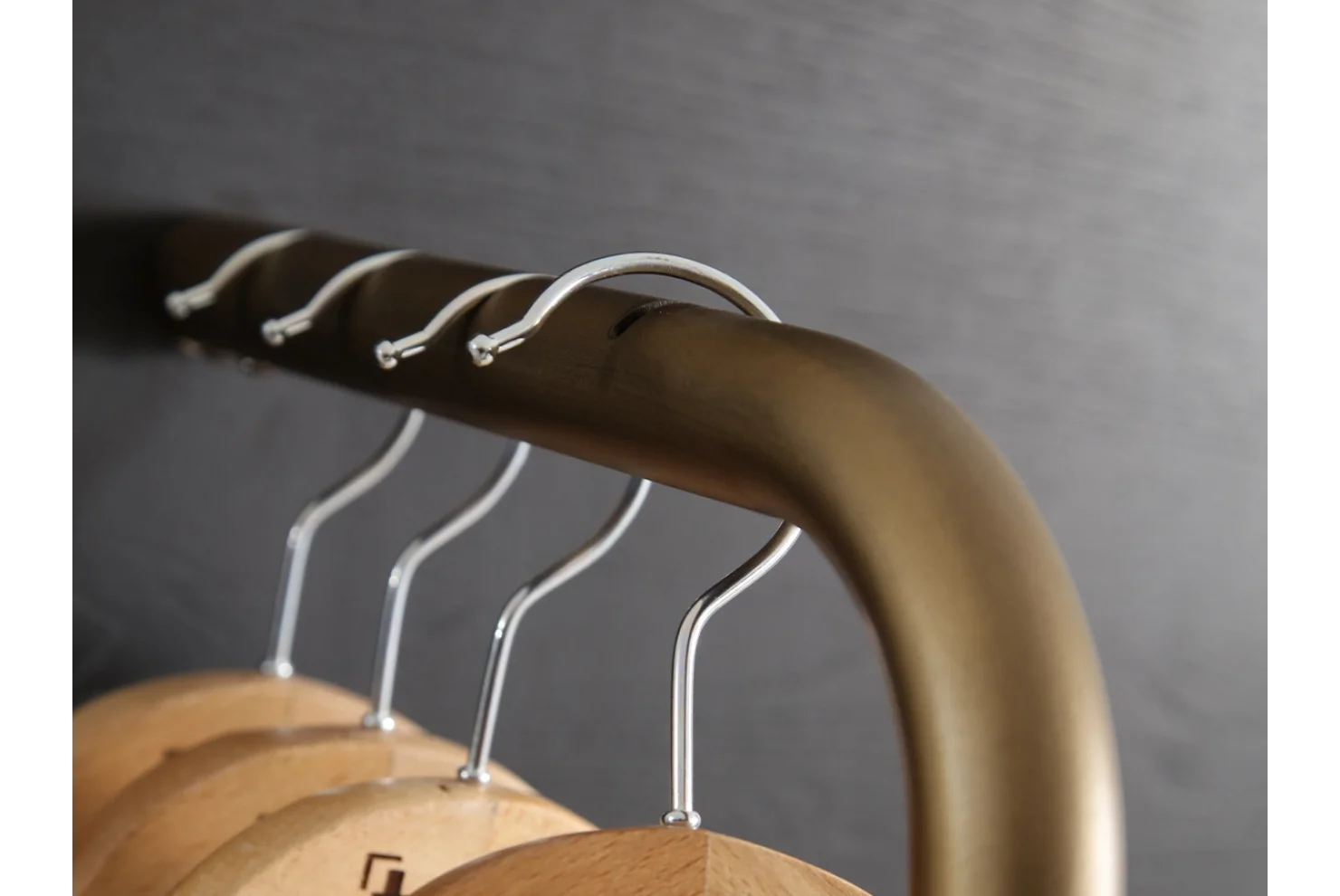 TH-Dublin Ayna Siyah