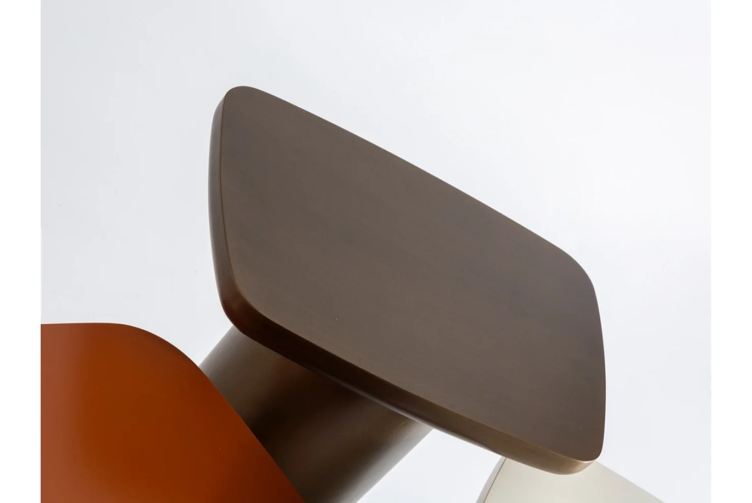 TH-Navona Orta Sehpa