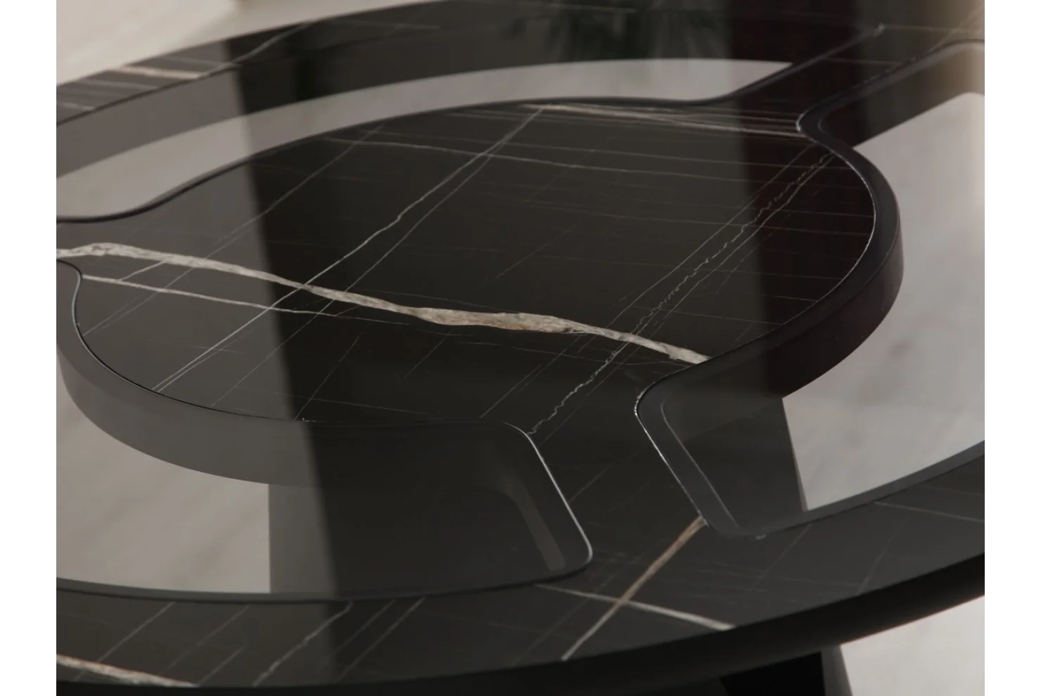 TH-Star Masa Yuvarlak Masa