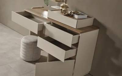 Elanora Şifonyer ve Ayna