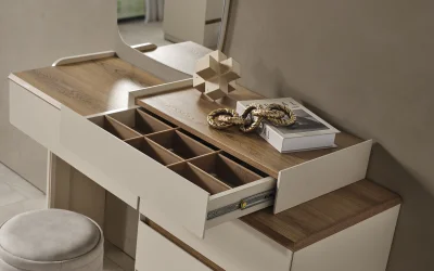 Elanora Şifonyer ve Ayna