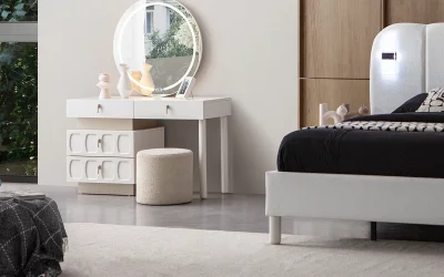 Mila Şifonyer ve Ayna