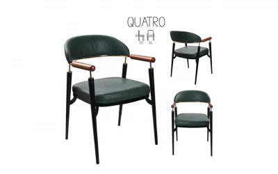 Quatro Sandalye