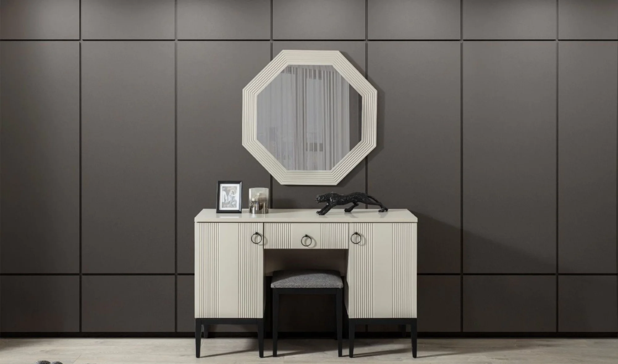 Metis Şifonyer ve Ayna (G,130-Y,82-D,48)