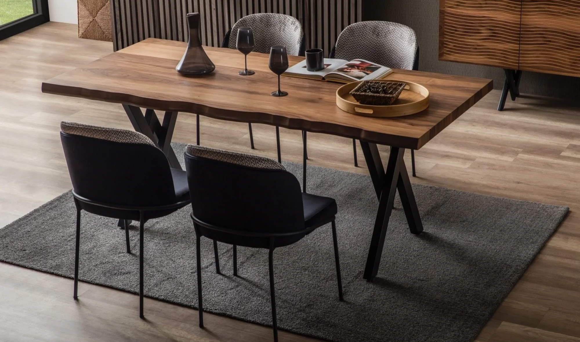 Olimpos Yemek Masası