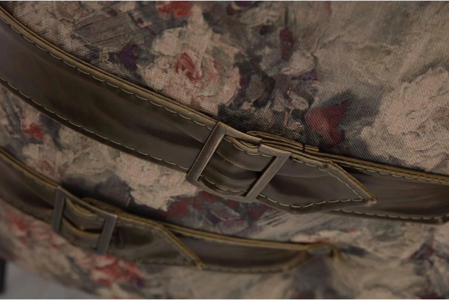 Vivoorde Koltuk Takımı (yeşil) | Vivoorde Koltuk Üçlü Kapitoneli 1 Adet - Vivoorde Koltuk Üçlü 1 Adet - Vivoorde Berjer 1 Adet