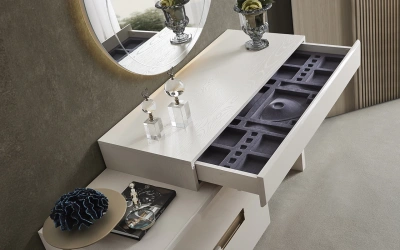 Yasmin Şifonyer ve Ayna