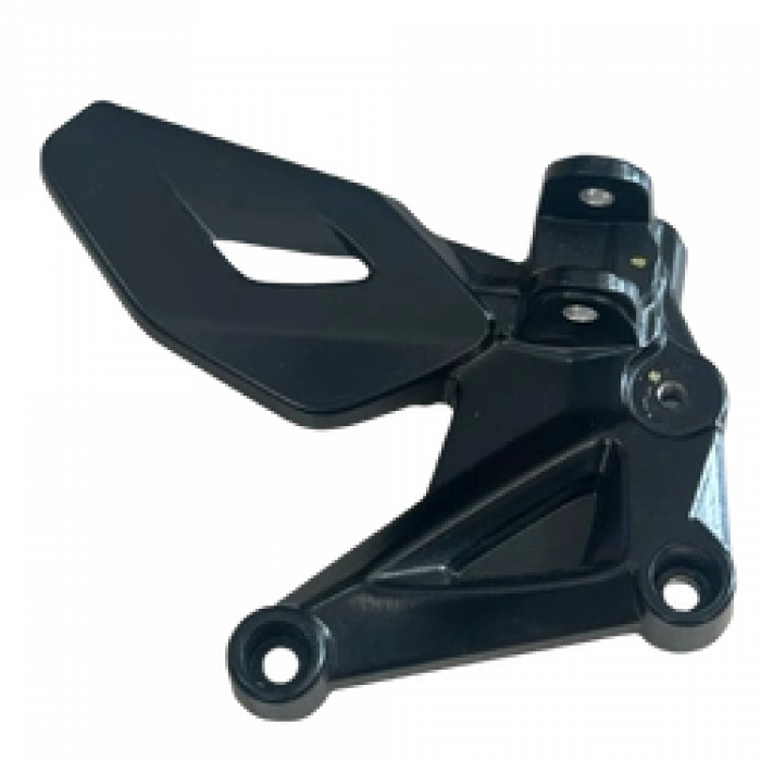 ÖN BASAMAK BREKETİ SOL BAJAJ N250-F250 [ORJİNAL]