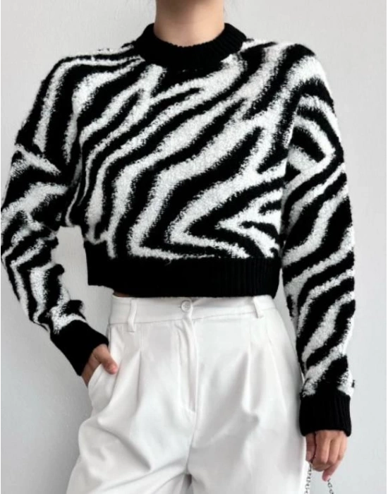 Zebra Crop Kazak Siyah Beyaz