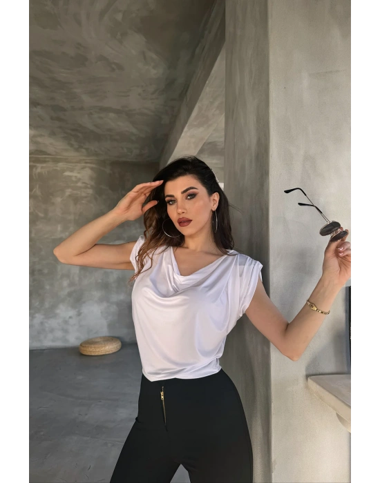 DEGAJE YAKA VATKALI BLUZ-SİYAH