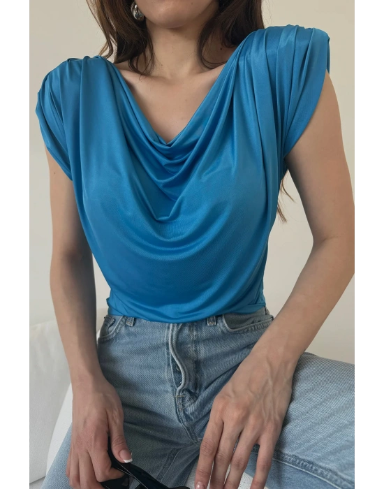 DEGAJE YAKA VATKALI BLUZ-SİYAH