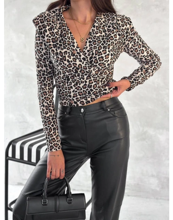 LEOPAR DESEN KRUVAZE YAKA VATKALI BASİC BLUZ