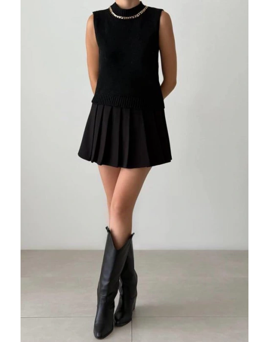 YARIM BALIKÇI KENDİNDEN ZİNCİR KOLYE DETAYLI TRİKO