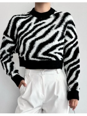 Zebra Crop Kazak Siyah Beyaz