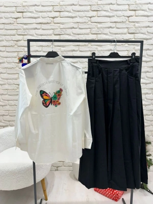 ARKASI KELEBEK BASKI DETAYLI POPLİN GÖMLEK BEYAZ