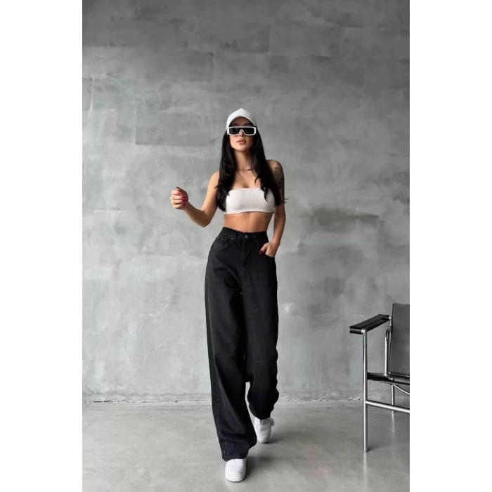 Arkadan tokalı jeans pantolon Siyah